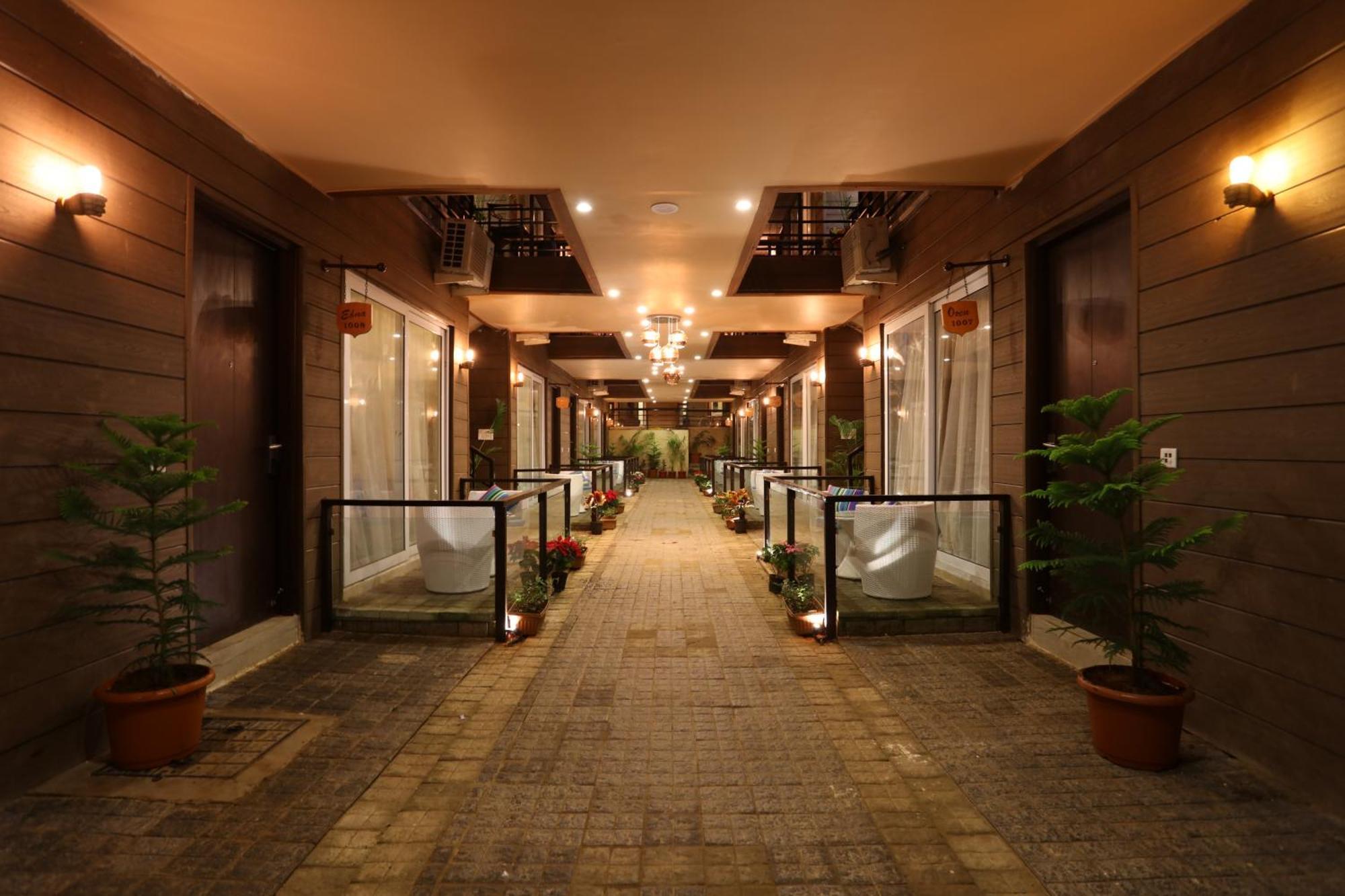 Hotel Sinon Baga Retreat Exterior foto